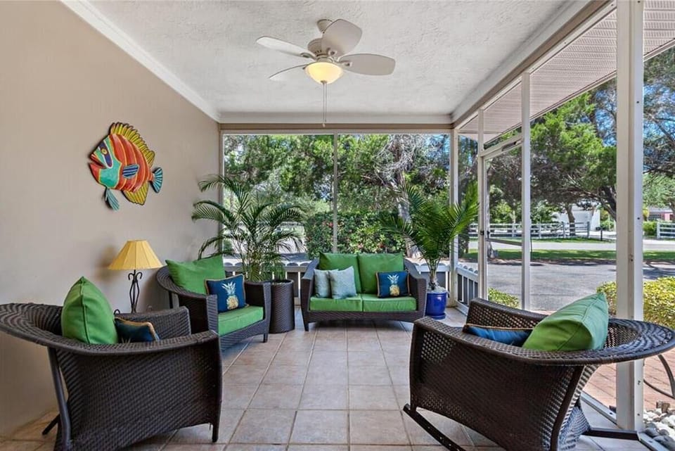 Front Lanai