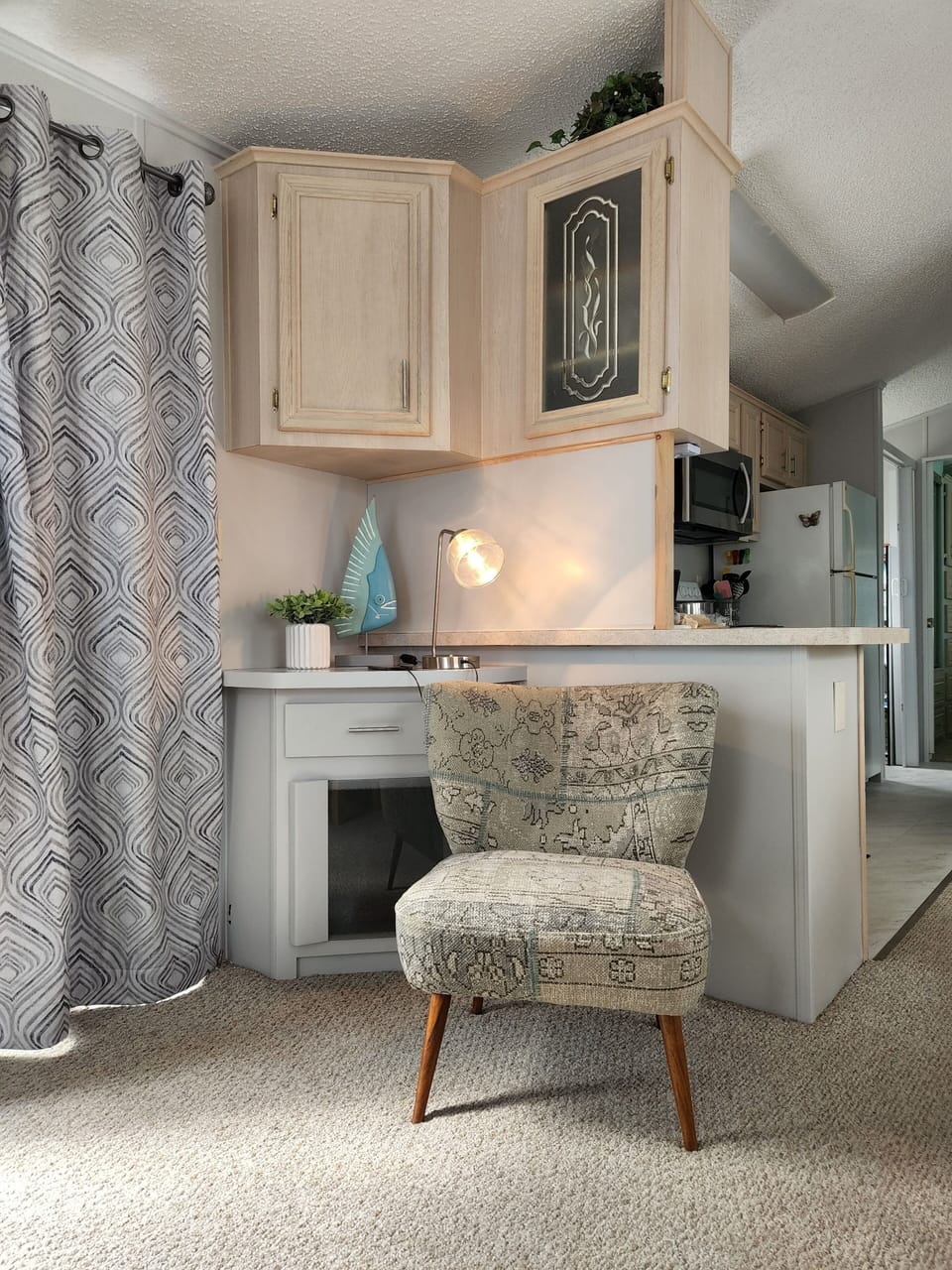 Sit back with a good book on hand or catch up on emails at the charging station