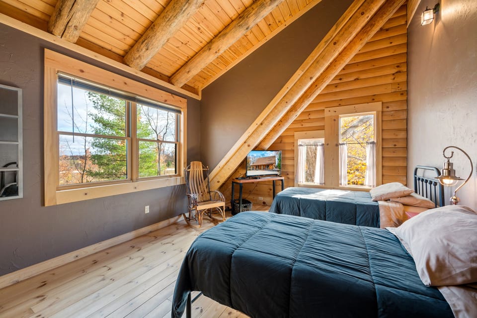 Bedroom #3 on 2nd floor, with 2 twin beds