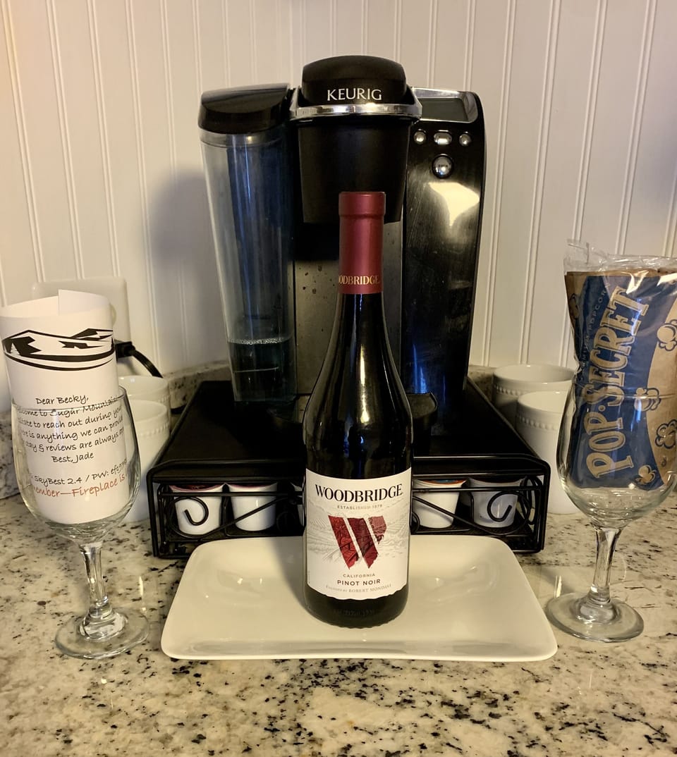 Welcome bottle of vino & popcorn for movie night! Don’t forget morning coffee…