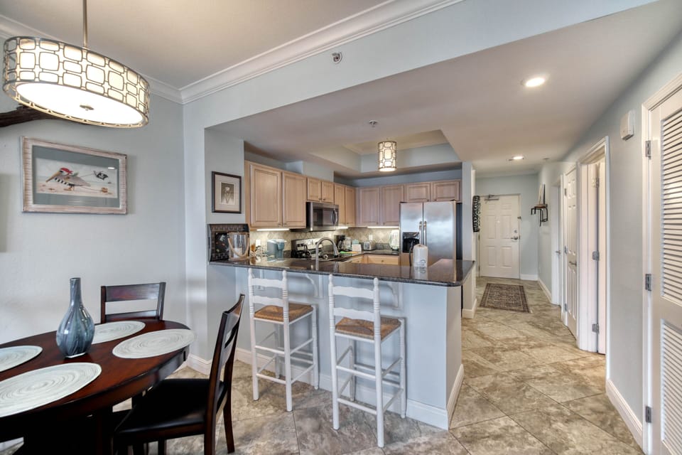 Crystal Tower, 2 Bedroom 2 Bathroom, sleeps 6. Managed by Island Rentals.