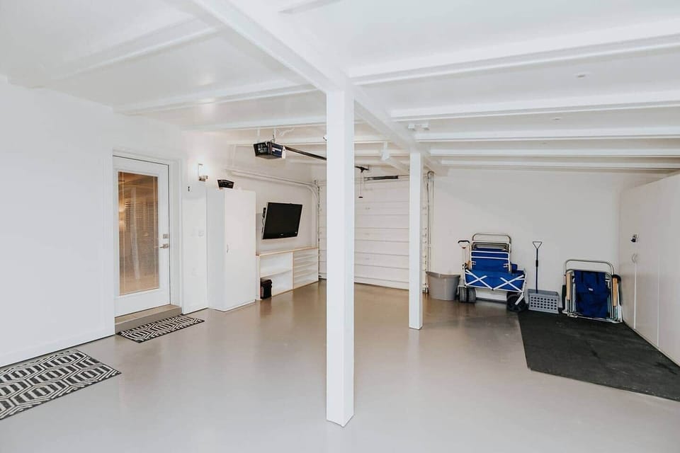 Finished, air-conditioned garage. We provide a few beach chairs and beach supplies (including towels) to get you on your way to the ocean in style! 