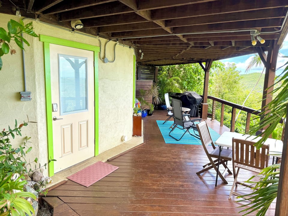 Private entry and outdoor space