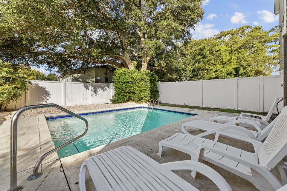 Enjoy the private pool!