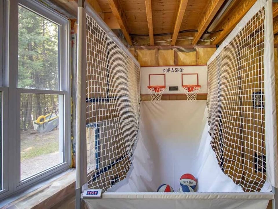 Pop-A-Shot Basketball Game