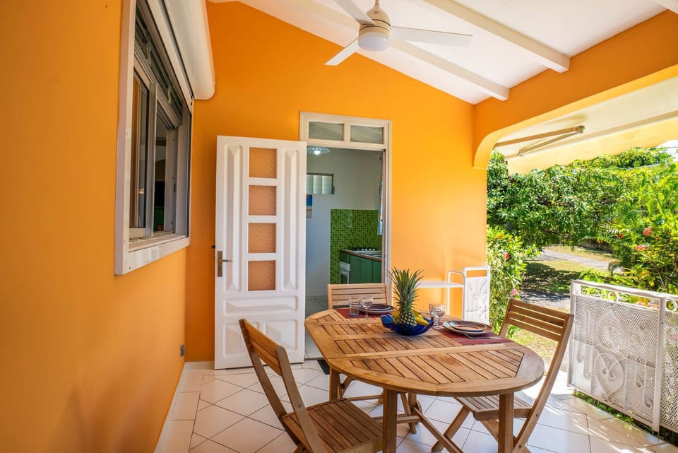Gite Hibiscus Deshaies Guadeloupe