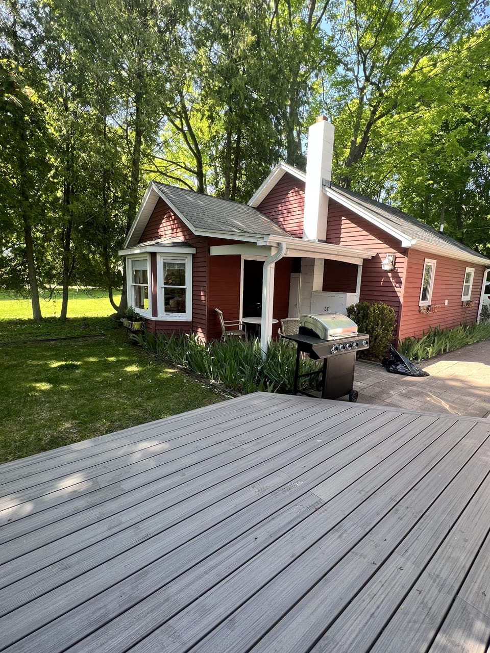 See VRBO# 2954989 - Steps from the front house, 1 bedroom home on property
