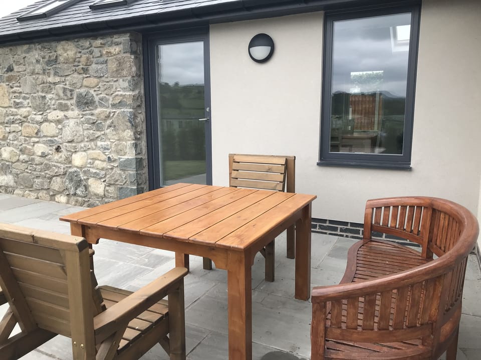 dining patio 