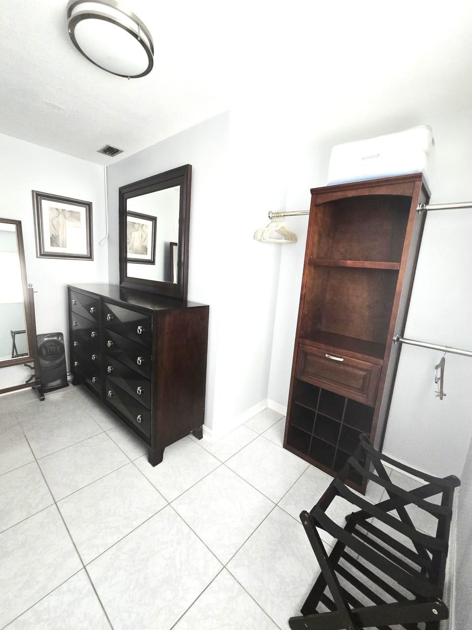 Walk-in closet