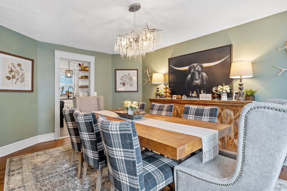Bright, inviting dining space designed for shared meals, game nights, and conversation in this centrally located Hyde Park home.