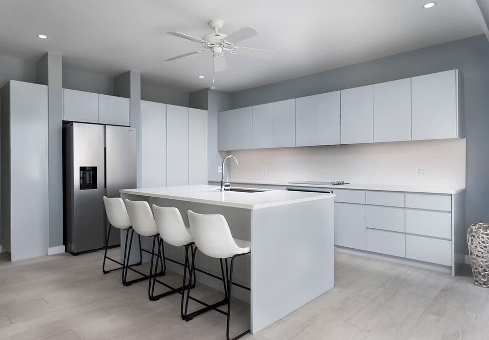 Breakfast bar