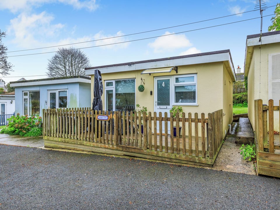 Exterior | Arthurs Den, Brixham