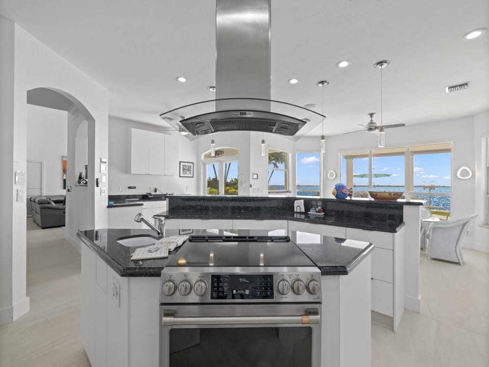 Fully Equipped Chef's Kitchen - Three Ovens - First Floor