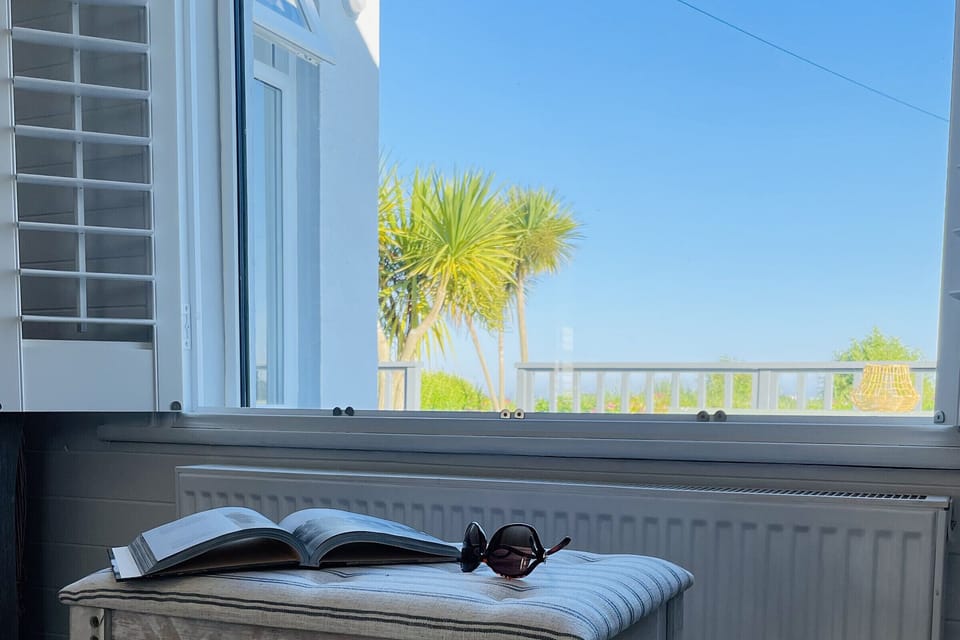 Wavecrest Holiday Cottage, Garryvoe, East Cork