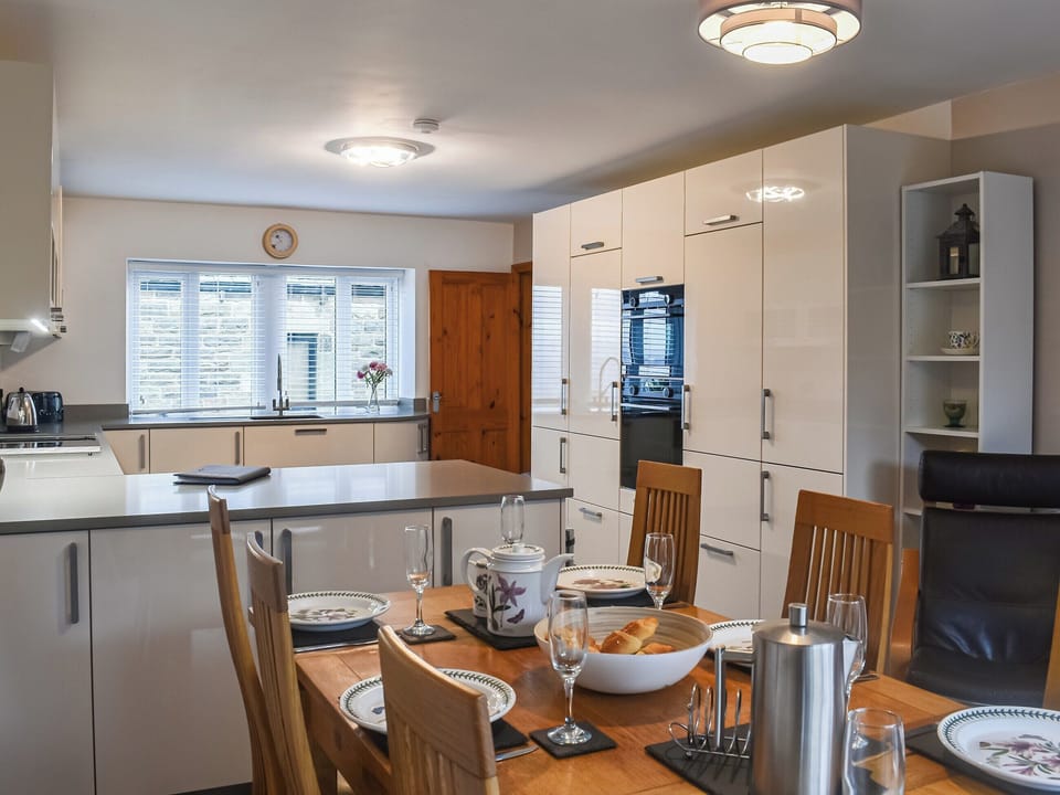 Kitchen/diner | Oak Tree Cottage, Fence