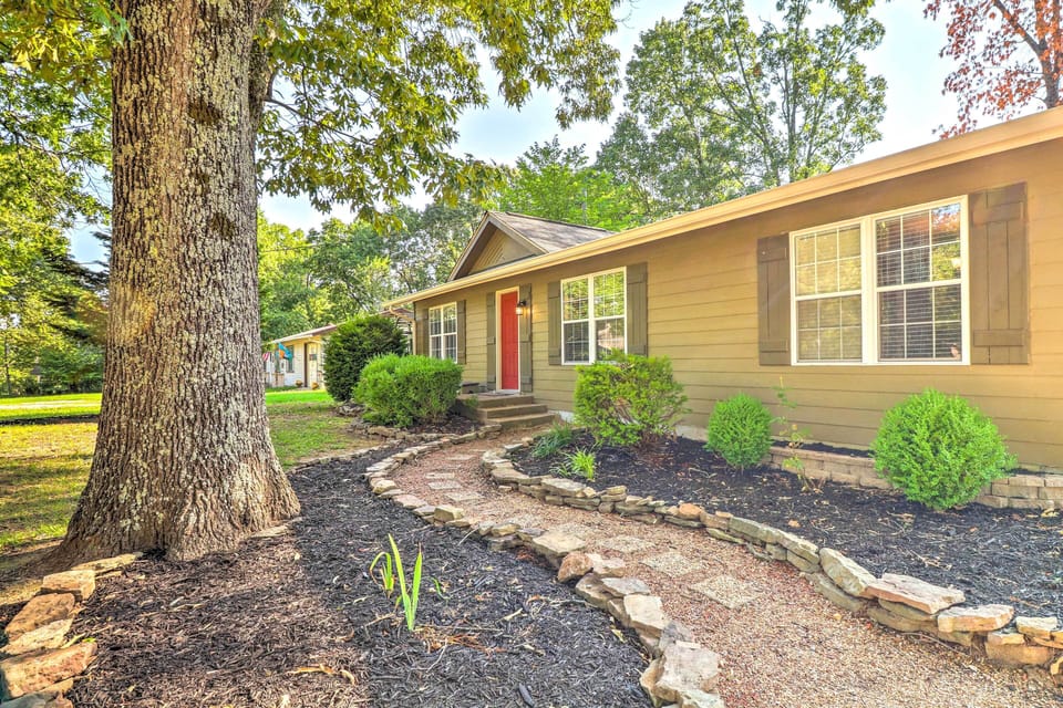 Mountain Home Vacation Rental | 4BR | 2BA | Stairs Required | 1,800 Sq Ft