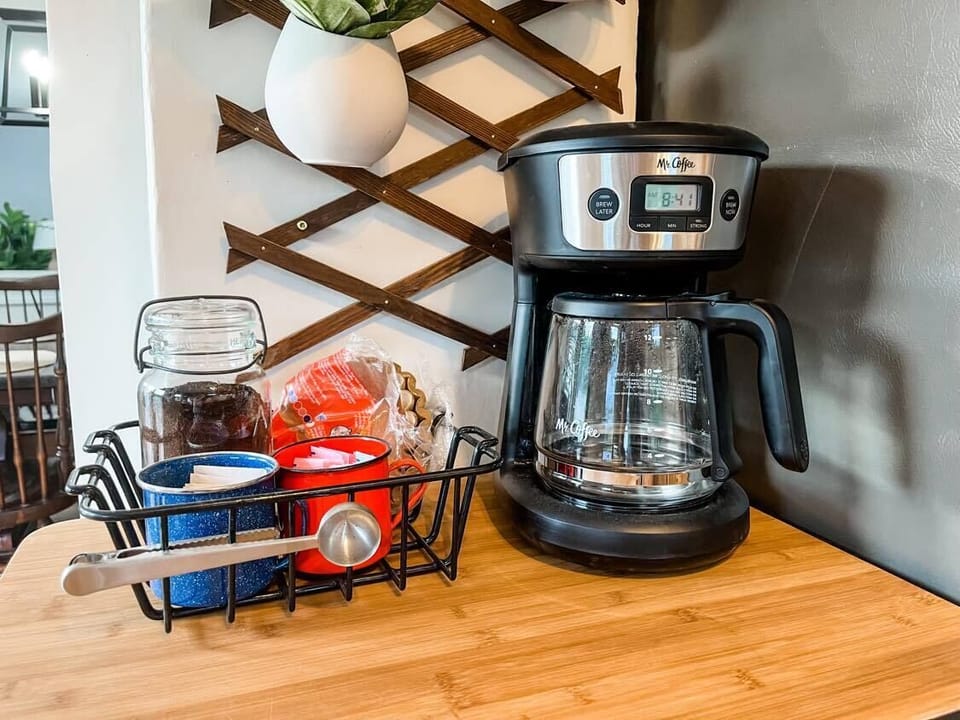 Coffee station and tea