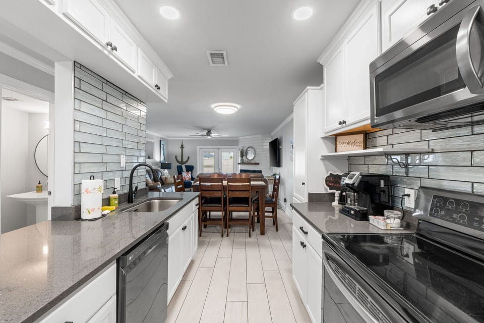 other view from Kitchen
