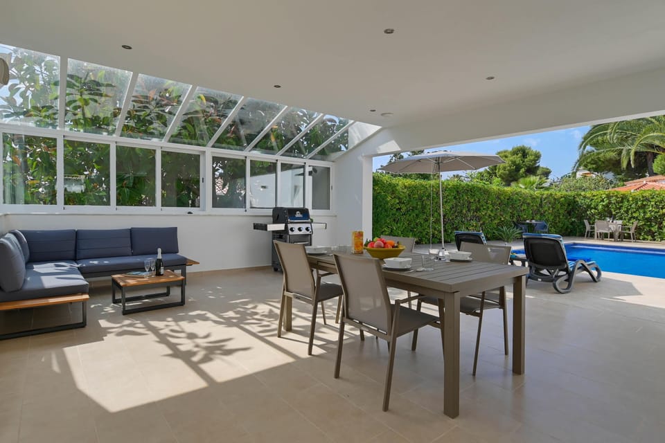 Outdoor dining area