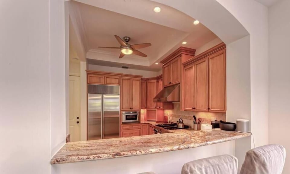 Eat In Kitchen