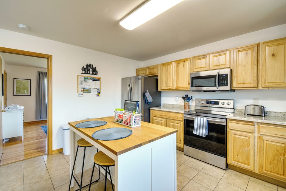 Kitchen | Single-Story House | In Unit Laundry