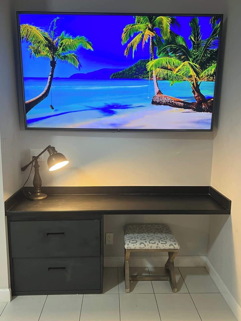 Unit 1 work station. This unit has 1 bedroom and 1 bathroom.