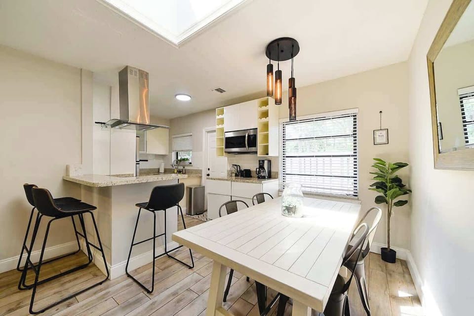 Unit 3 dining area. This unit has 2 bedrooms and 2 bathrooms