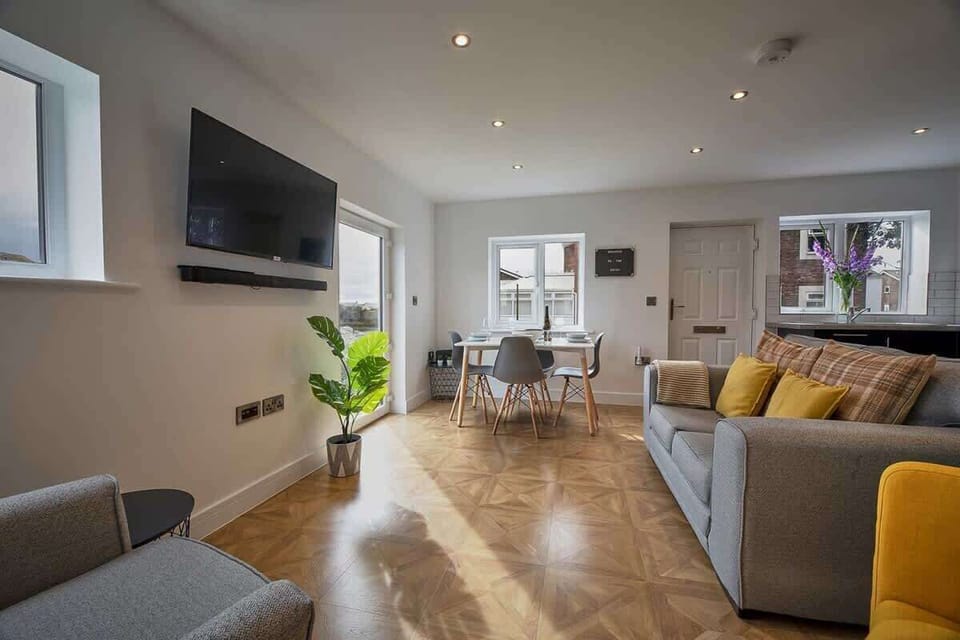 The Bach, Beadnell - Host & Stay