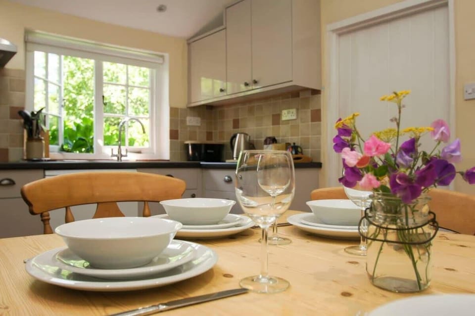 Dining area

Wooden table with five chairs and a kitchen dresser completes the room, making for a good space to socialise.