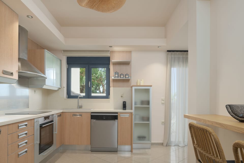 The fully equipped kitchen has everything you may need for your stay.