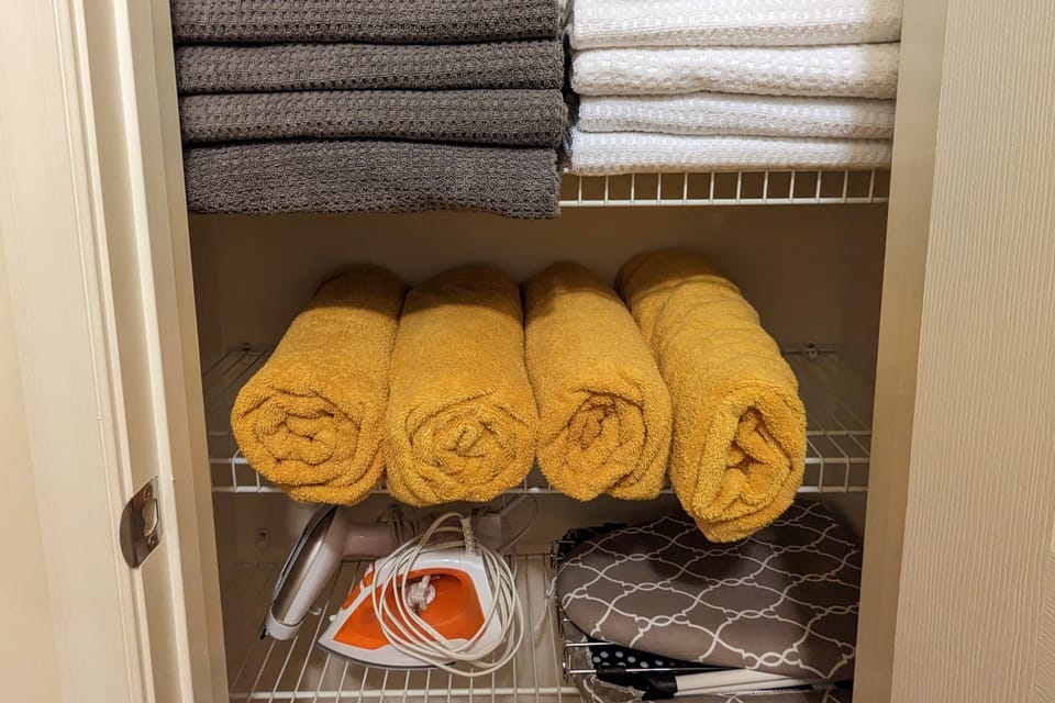 Linens, iron & steamer provided