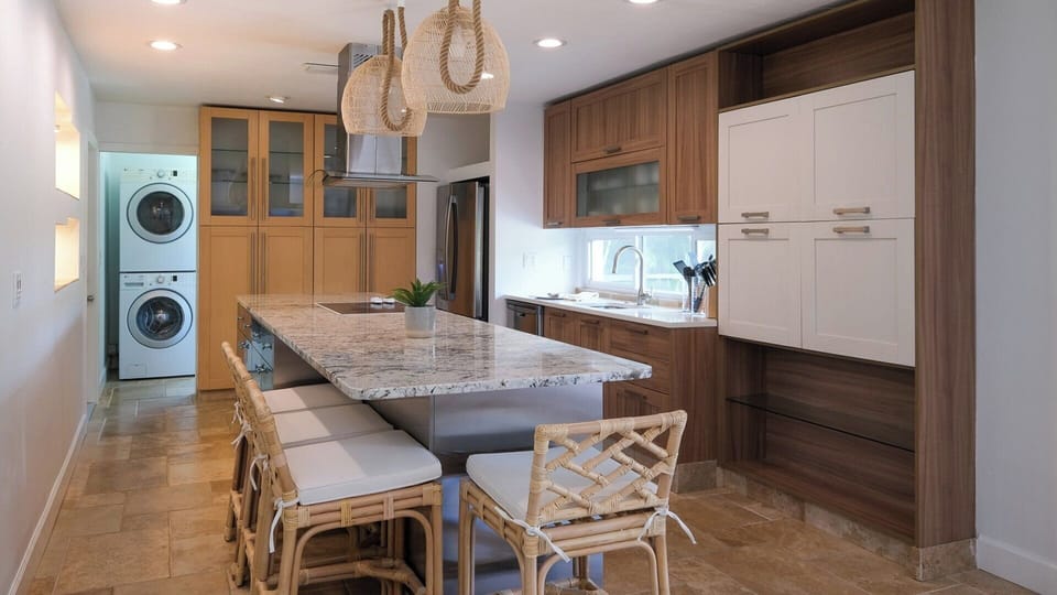 Extra Seating Located at the Island