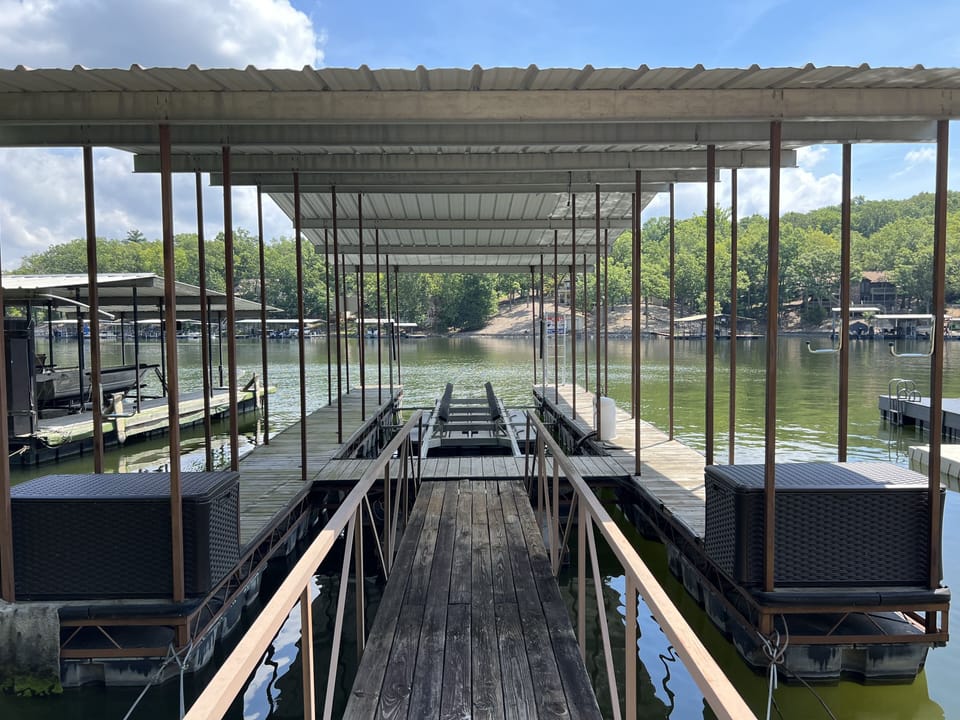 Boat dock (Lift will be removed)