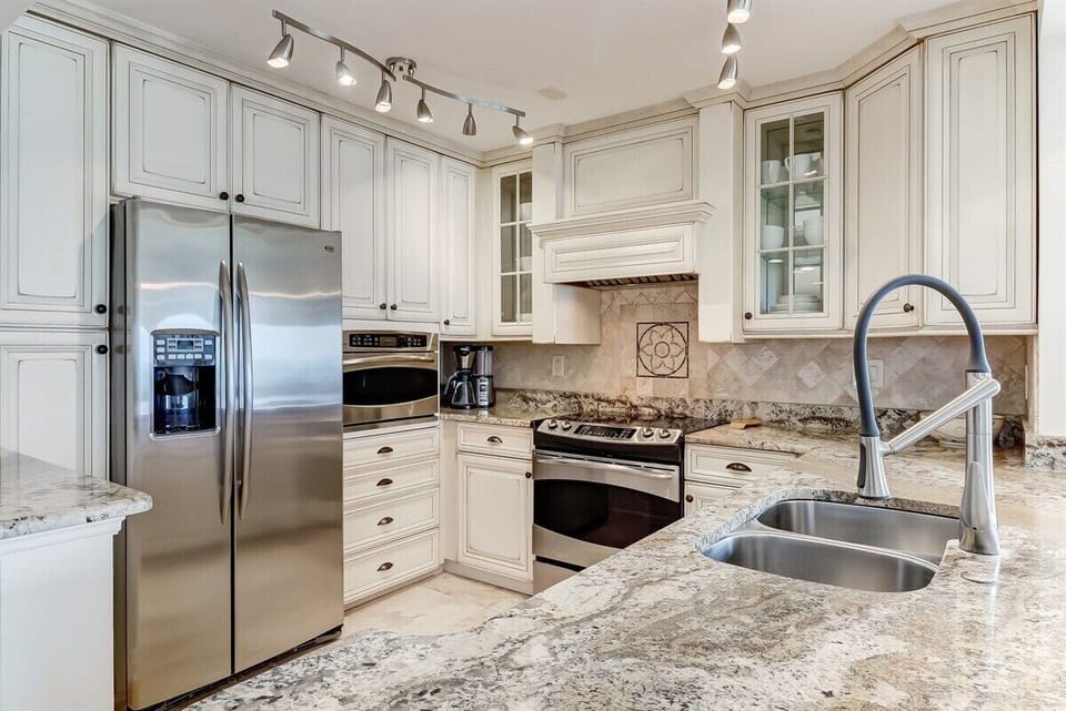 Fully Equipped Kitchen with Drip Coffeemaker