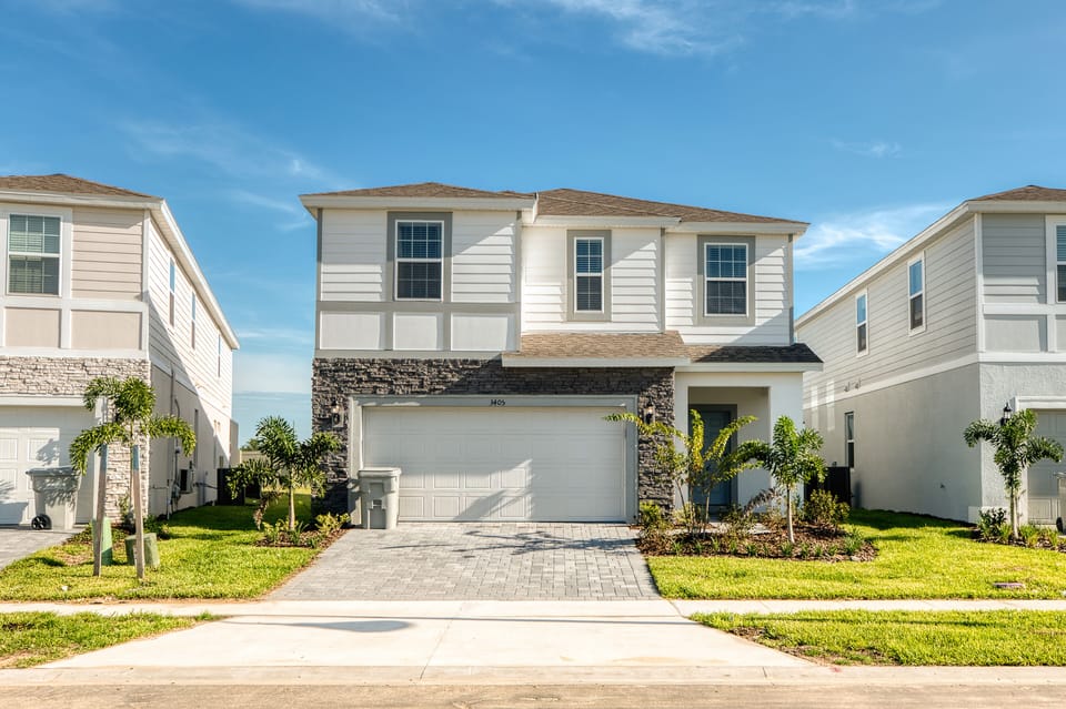3405LilacWay-1