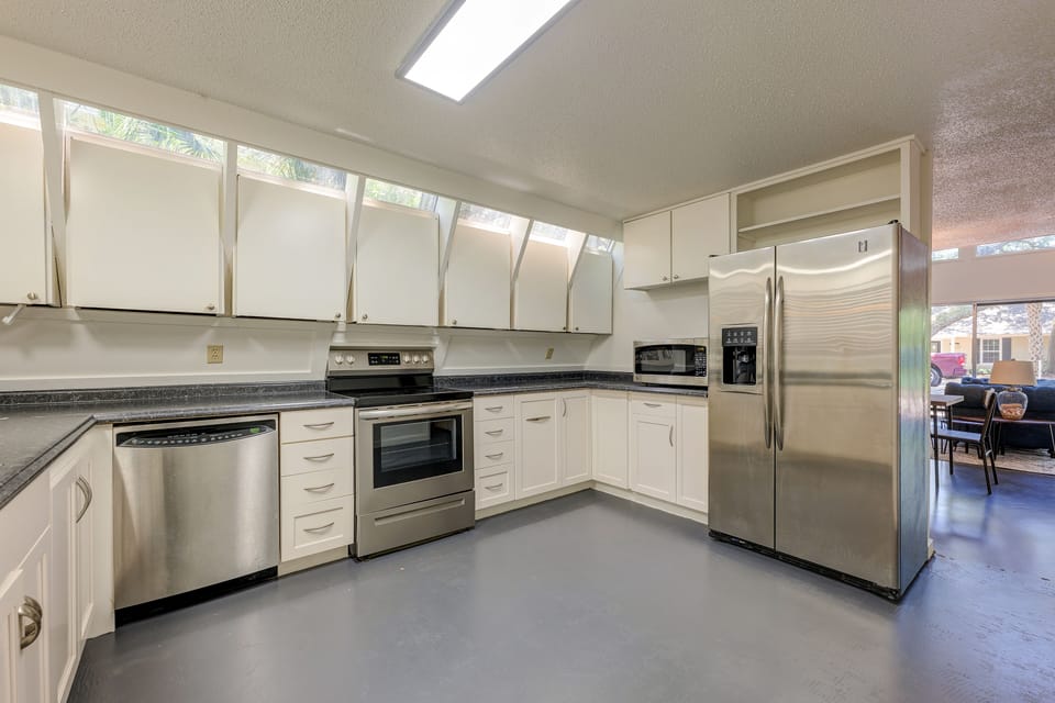 **Not shown, kitchen island in middle of kitchen