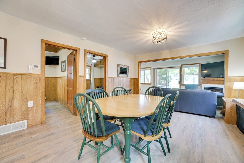 Dining Area | Dishes & Flatware Provided | Board Games