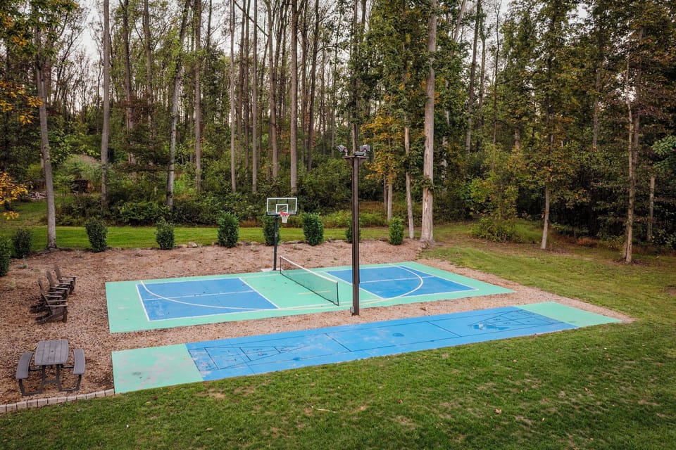 Sport court