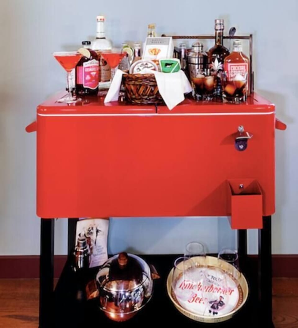 Premium Happy Hour package available to be set up prior to arrival (additional cost)