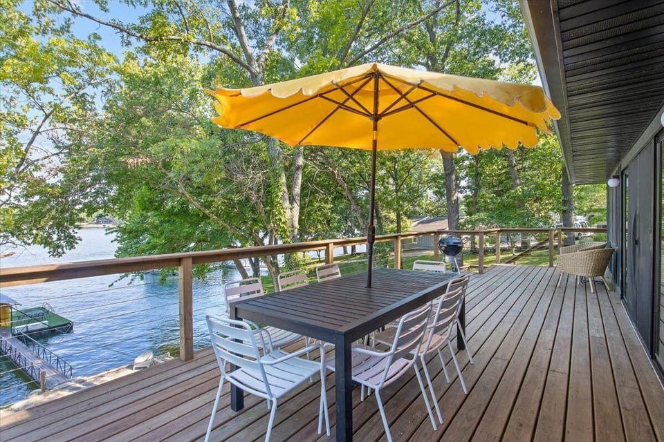 Another view of the back deck.