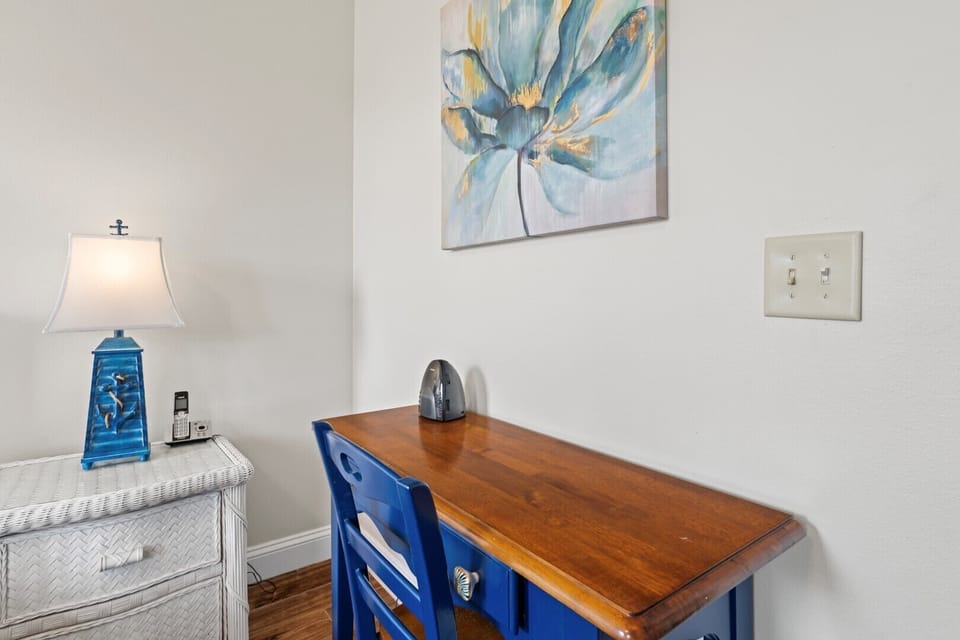 SSA A103 Primary Bedroom Desk