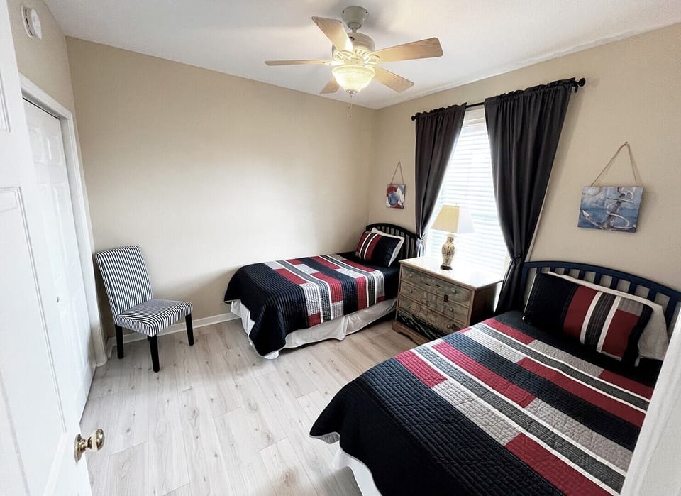  Seaside at Anastasia St. Augustine Twin Bed