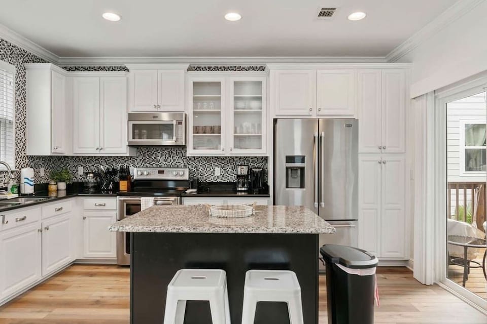 Fully stocked Kitchen