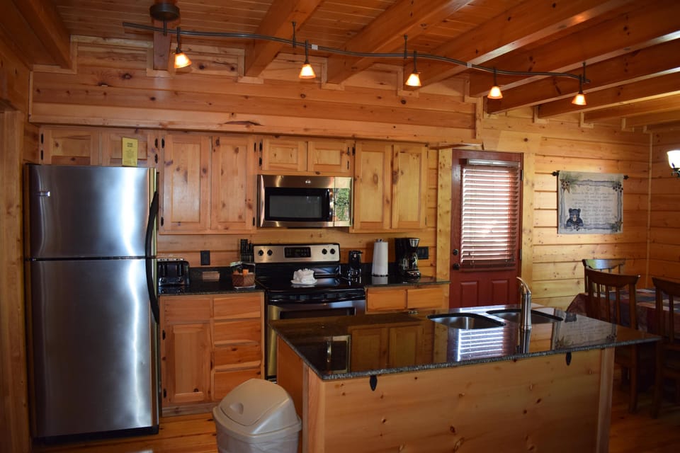 Full Kitchen