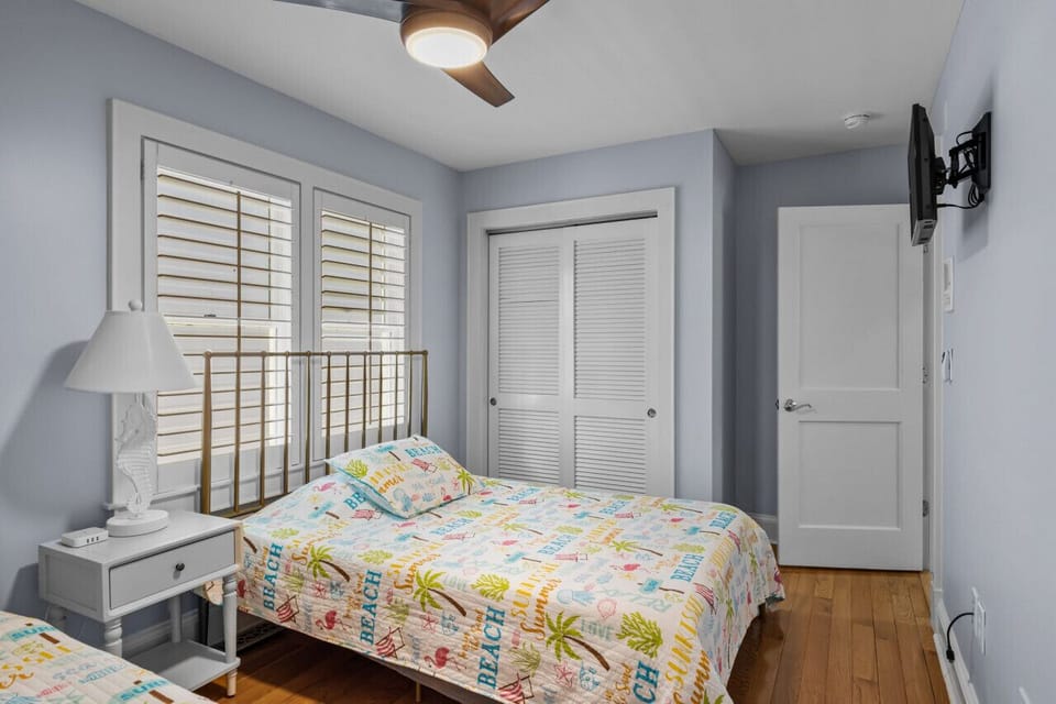 Double Bedroom - Lower Level