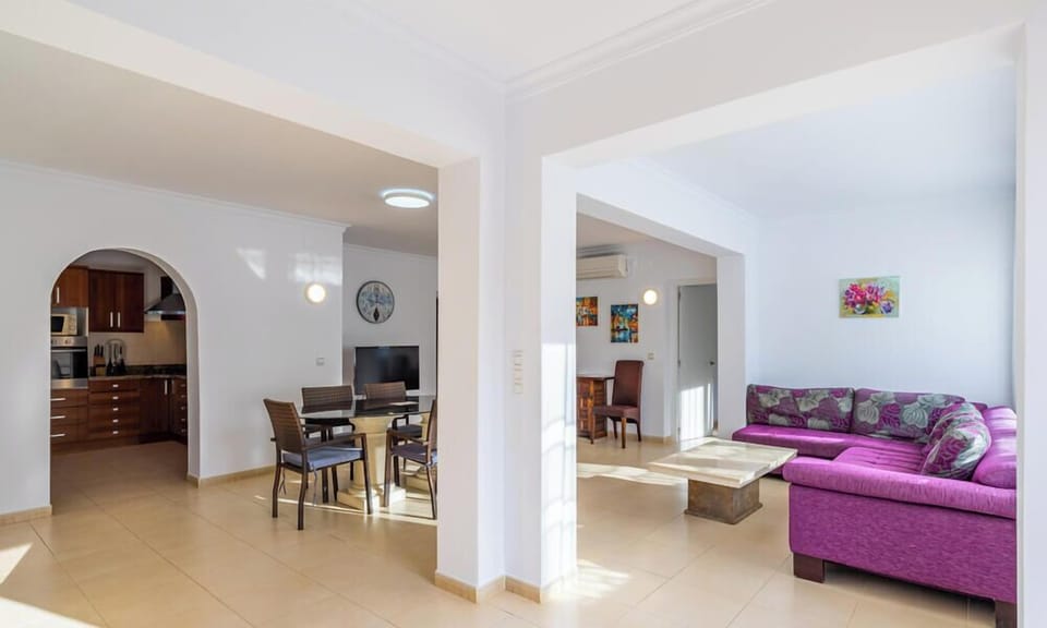 Communal lounge/ TV room,Living room