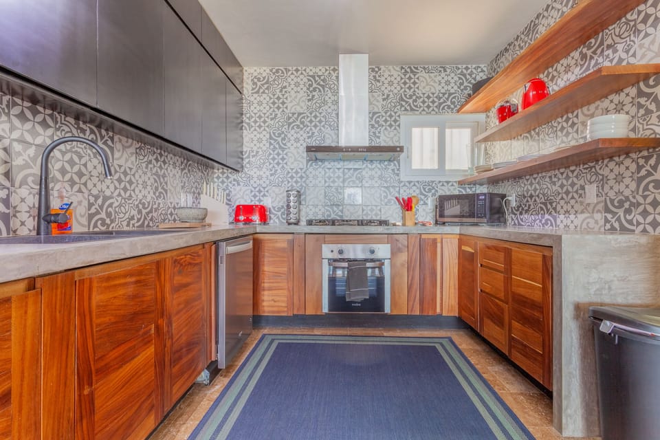 Condo - Image 15