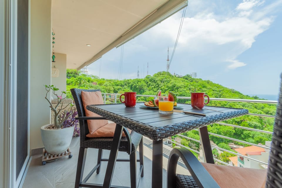 Condo - Image 3