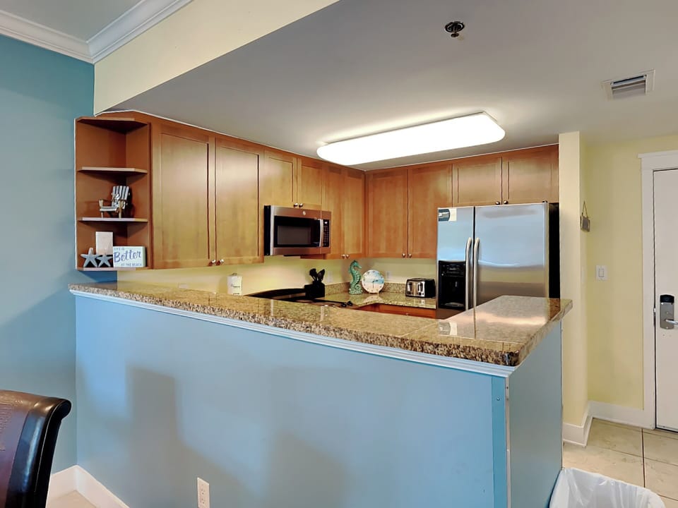 Fully Equipped Kitchen with Stainless Steel Appliances