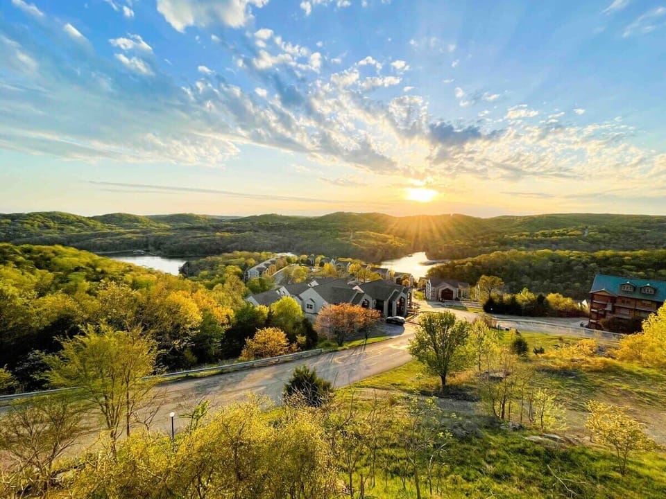 This well established area is surrounded by trees and natural beauty!